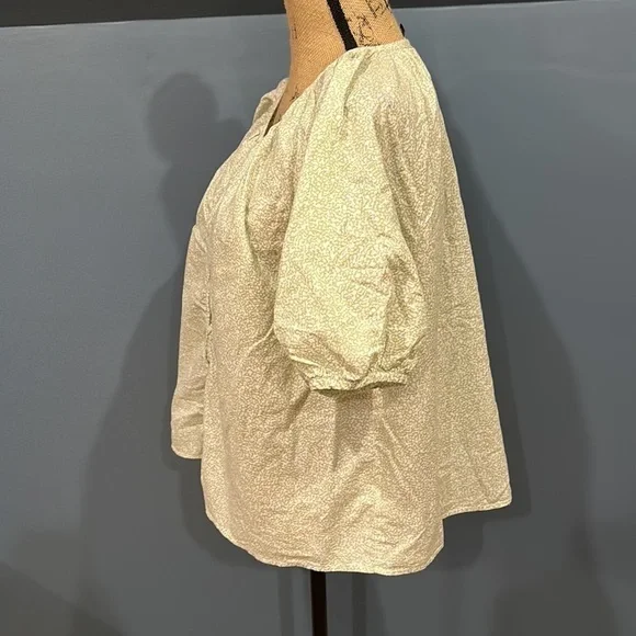 Universal Thread short sleeve button down blouse size large women’s - Picture 2 of 4